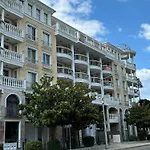 Apartment Roma *
