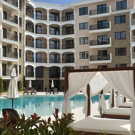 Roma Apartment Nesebar